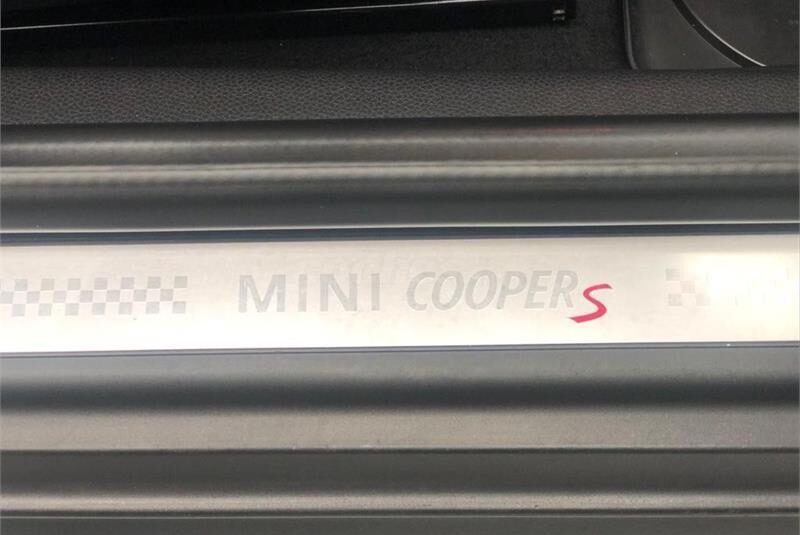 MINI Cooper S Cabrio Auto 2p.