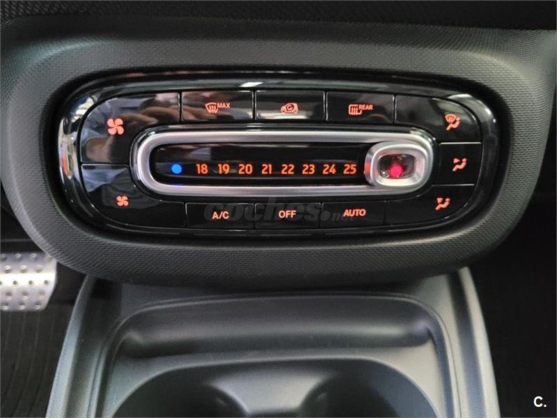 SMART fortwo 0.9 66kW 90CV COUPE 3p.