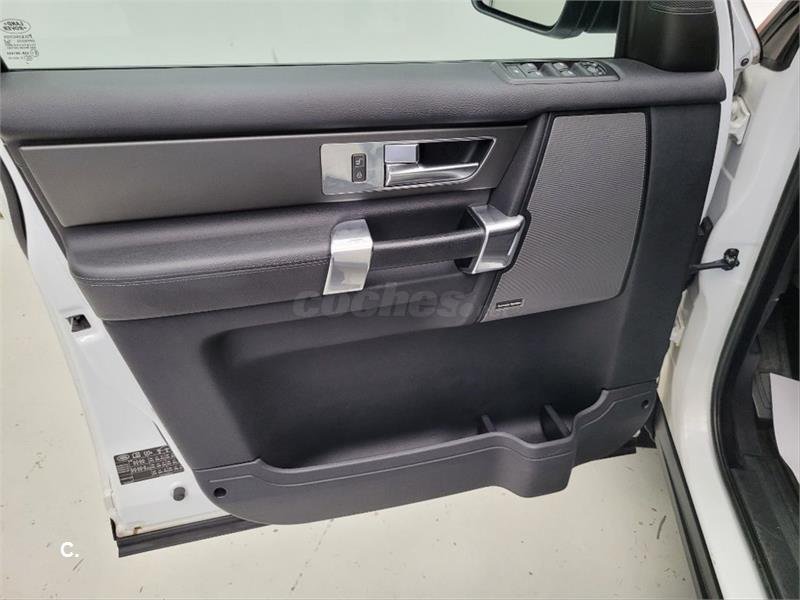 LAND-ROVER Discovery 4 3.0 TDV6 SE 211cv 5p.