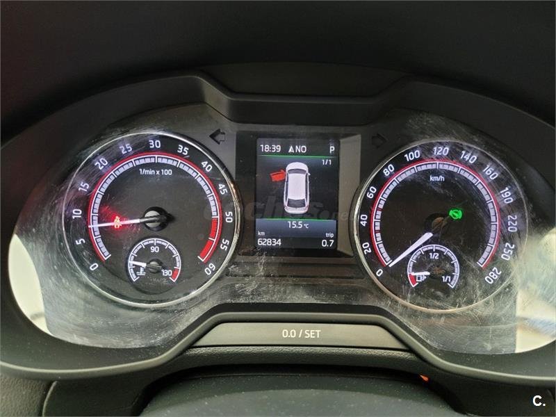 SKODA Octavia Combi 2.0 TDI CR 135KW DSG RS 5p.