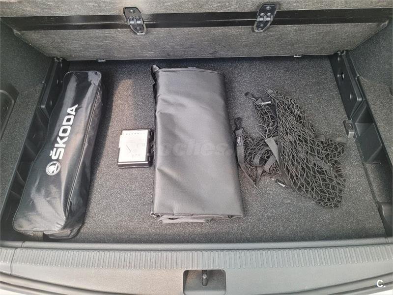 SKODA Octavia Combi 2.0 TSI 180kW 245CV RS 5p.