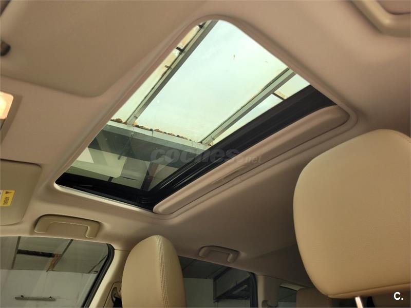 MITSUBISHI Outlander 220 DID Kaiteki Auto 4WD 5p.