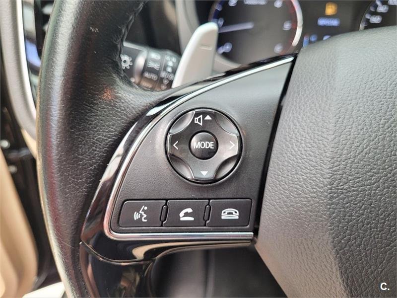 MITSUBISHI Outlander 220 DID Kaiteki Auto 4WD 5p.