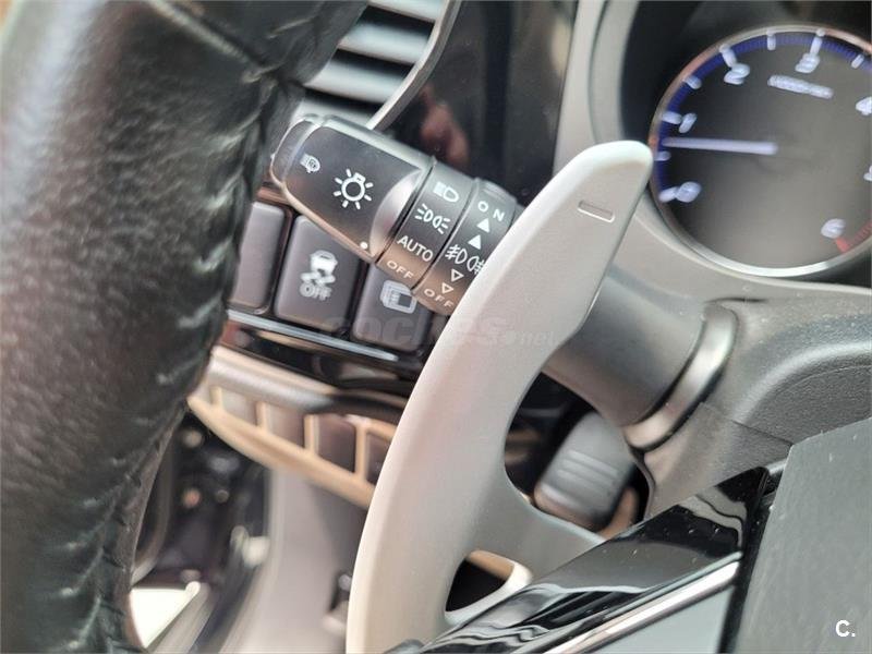 MITSUBISHI Outlander 220 DID Kaiteki Auto 4WD 5p.