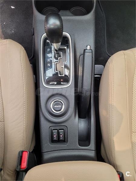 MITSUBISHI Outlander 220 DID Kaiteki Auto 4WD 5p.