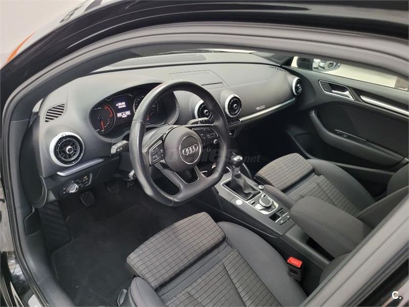 AUDI A3 Black line edition 2.0 TDI Sedan 4p.