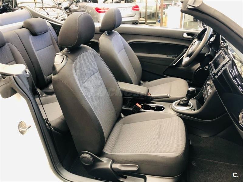 VOLKSWAGEN Beetle Cabrio Design 1.2 TSI 105CV BMT 2p.