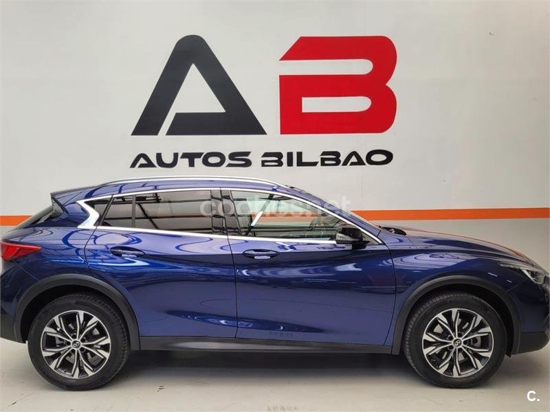 INFINITI QX30 2.2D PREMIUM TECH 7DCT AWD