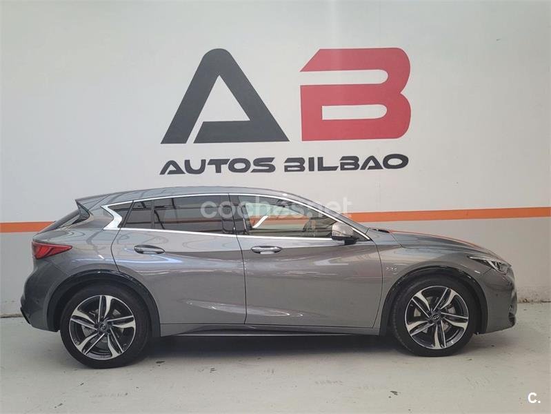 INFINITI Q30 2.2D SPORT 7DCT