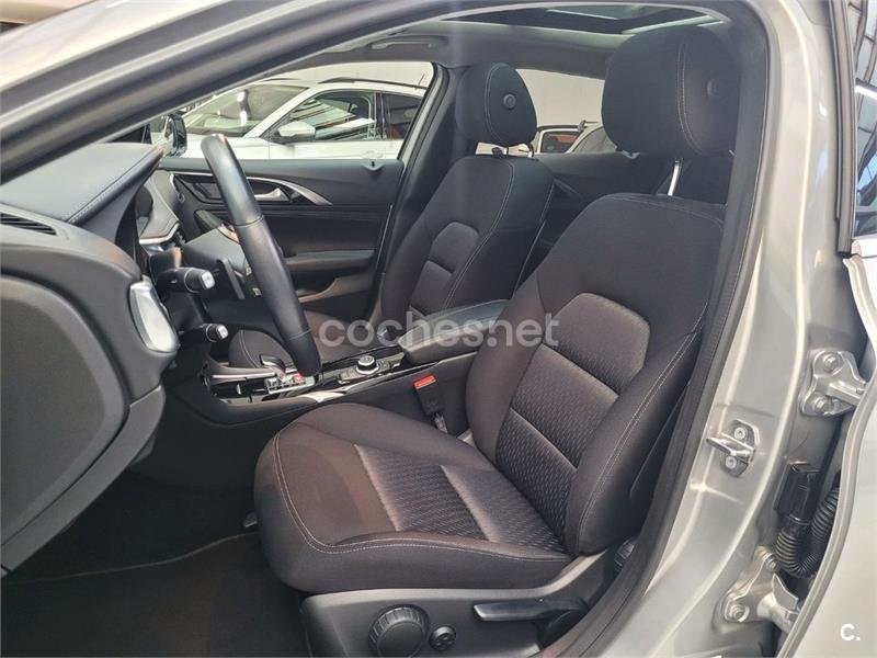INFINITI QX30 2.2D PREMIUM 7DCT AWD