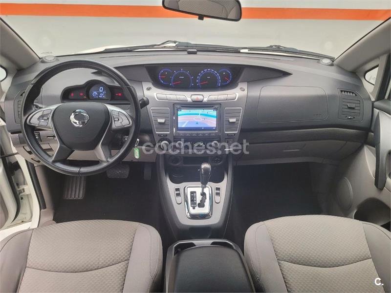 SSANGYONG Rodius D22T 178cv Limited Aut