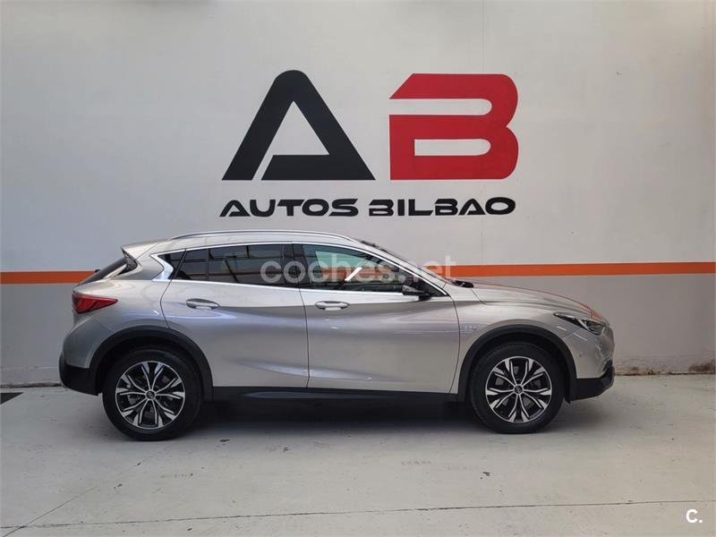 INFINITI QX30 2.2D PREMIUM 7DCT AWD