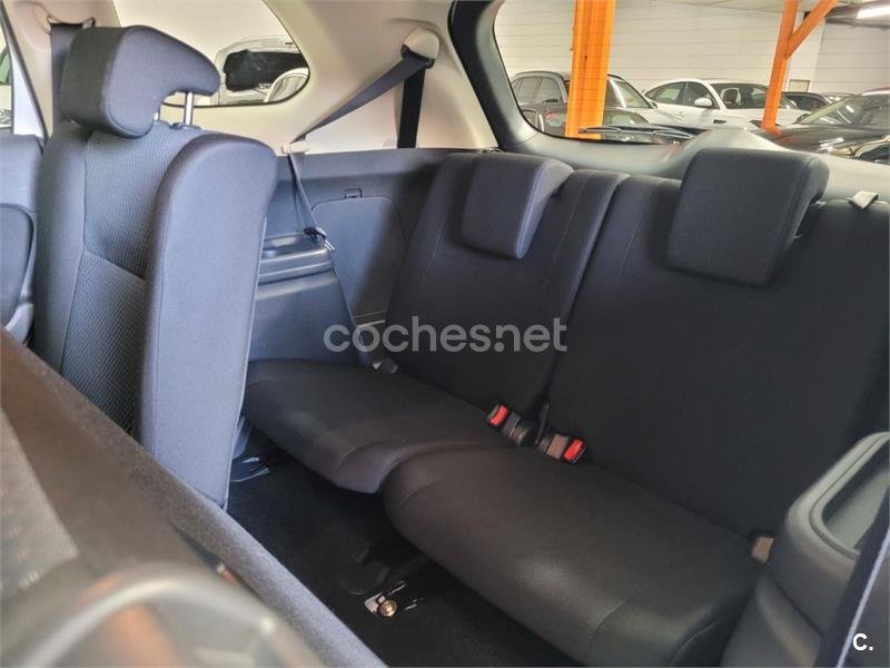 MITSUBISHI Outlander 220 DID Motion 2WD 7 Plazas