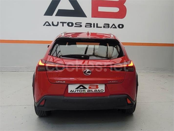 LEXUS UX 2.0 250h Business 5p.