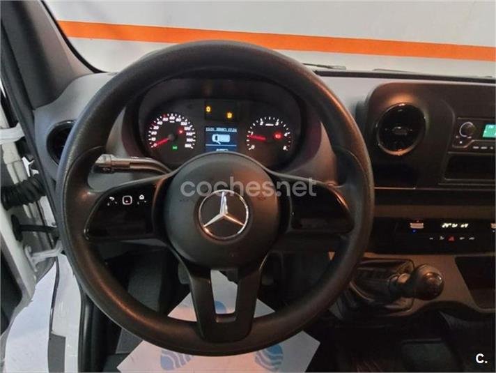 MERCEDES BENZ Sprinter 211 CDI MEDIO 3.0T T. ALTO 4p.