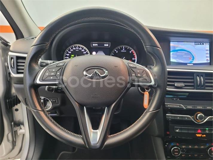 INFINITI QX30 2.2D PREMIUM 7DCT AWD 5p.