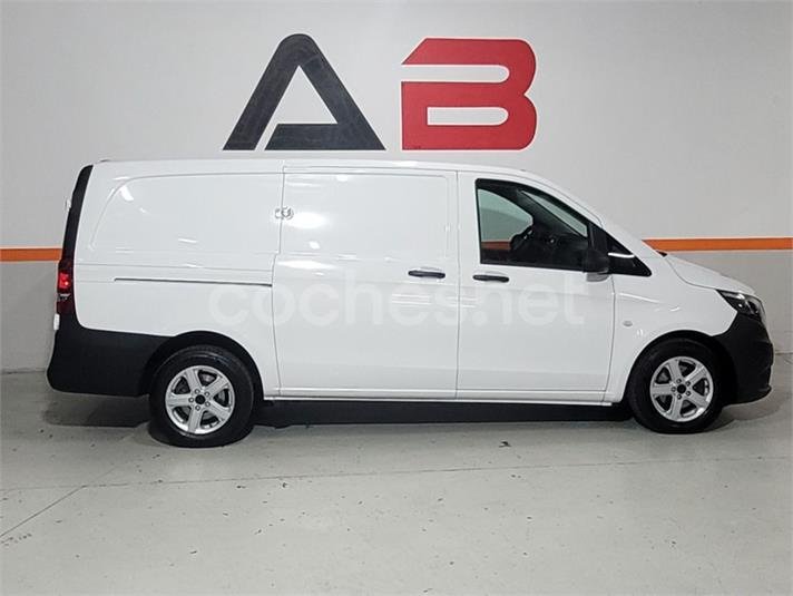 MERCEDES-BENZ Vito 114CDI 100kW furgon Pro larga 4p.