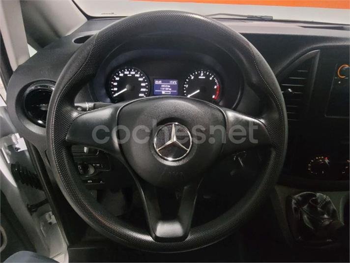 MERCEDES-BENZ Vito 114CDI 100kW furgon Pro larga 4p.