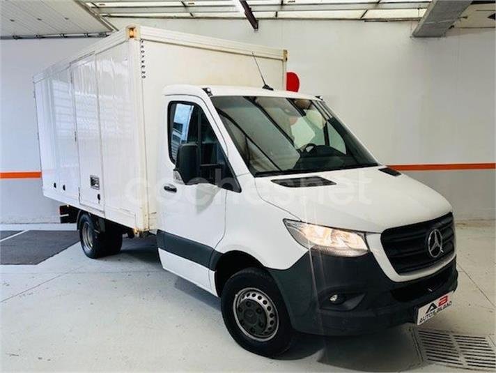 MERCEDES-BENZ Sprinter 514 CDI MEDIO 5.0T