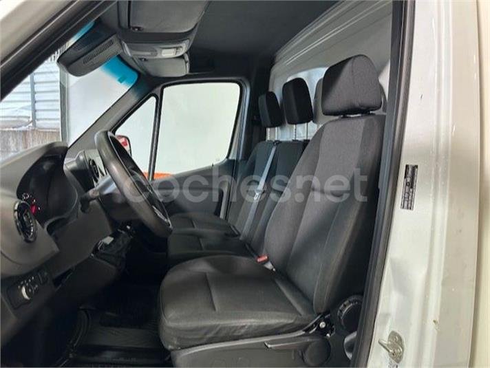 MERCEDES-BENZ Sprinter 514 CDI MEDIO 5.0T