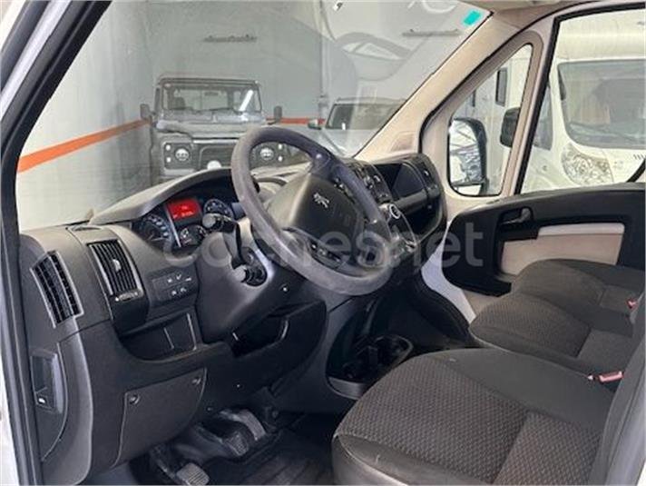 PEUGEOT Boxer 335 L2H2 BlueHDi